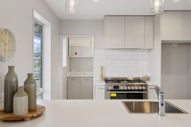 Photo of property in 28 Billington Drive, Halswell, Christchurch, 8025