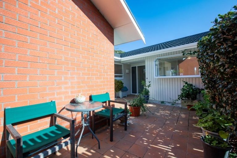 Photo of property in 7 Oak Avenue, Paremata, Porirua, 5024