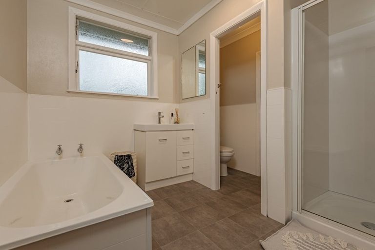 Photo of property in 86 Guy Avenue, Takaro, Palmerston North, 4410