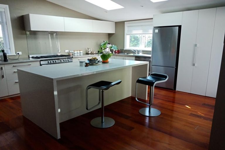 Photo of property in 23 Nikau Street, Eastbourne, Lower Hutt, 5013