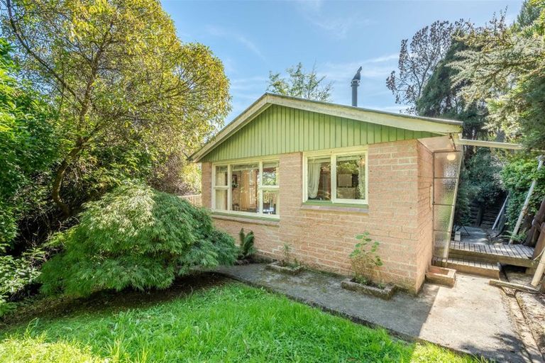 Photo of property in 18 Quail Crescent, Takamatua, 7581