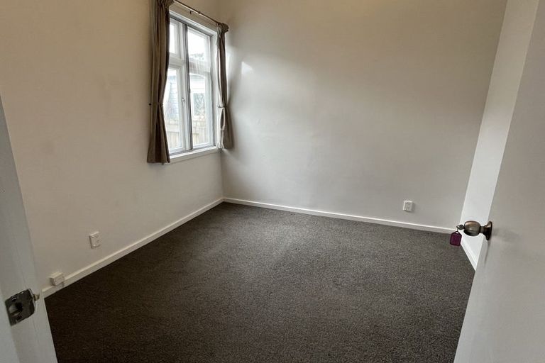 Photo of property in 7 Fallowfield Avenue, Mount Victoria, Wellington, 6011