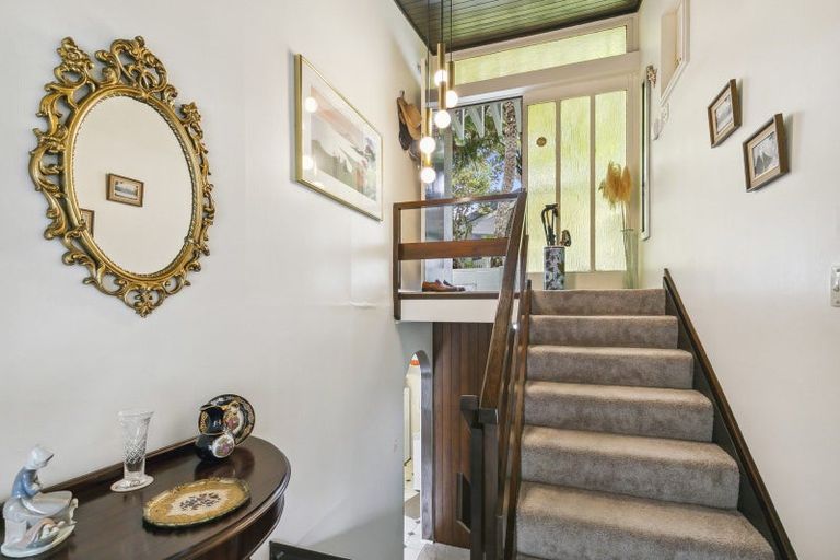 Photo of property in 11a Kamla Way, Khandallah, Wellington, 6035