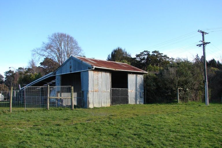 Photo of property in 50 Mckellar Road, Seaward Bush, Invercargill, 9871