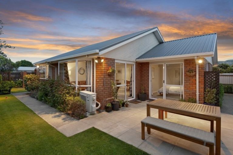 Photo of property in 120b Somerfield Street, Somerfield, Christchurch, 8024