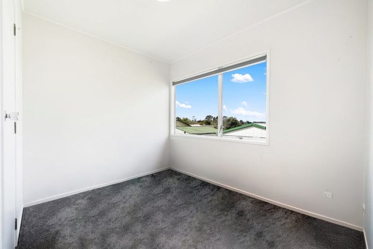 Photo of property in 93 Hyperion Drive, Randwick Park, Auckland, 2105