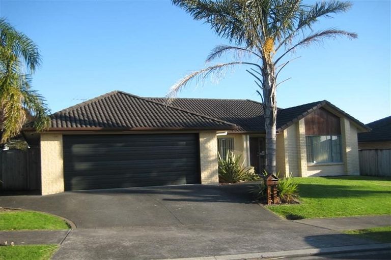 Photo of property in 9 Willowbank Close, East Tamaki Heights, Auckland, 2016