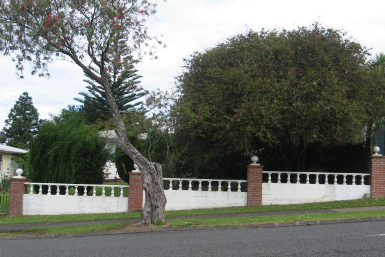 Photo of property in 158 Ennis Avenue, Pakuranga Heights, Auckland, 2010