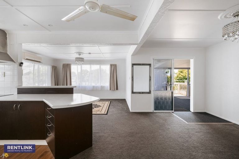 Photo of property in 19 Millers Road, Brookfield, Tauranga, 3110