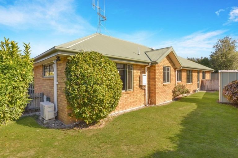 Photo of property in 4 Stanfield Court, Rototuna, Hamilton, 3210