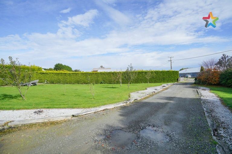 Photo of property in 22 Buckingham Street, Tokanui, 9884