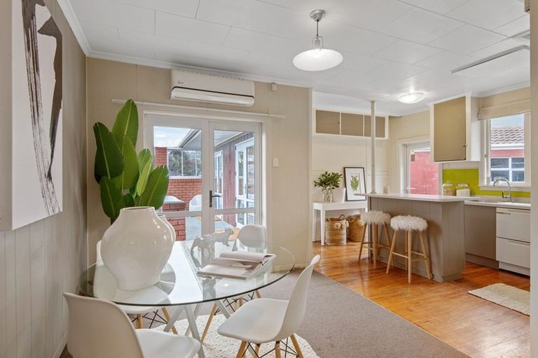 Photo of property in 55 Wakefield Avenue, Sumner, Christchurch, 8081