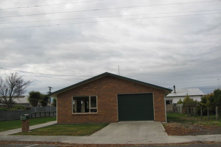 Photo of property in 17 Gordon Street, Balclutha, 9230