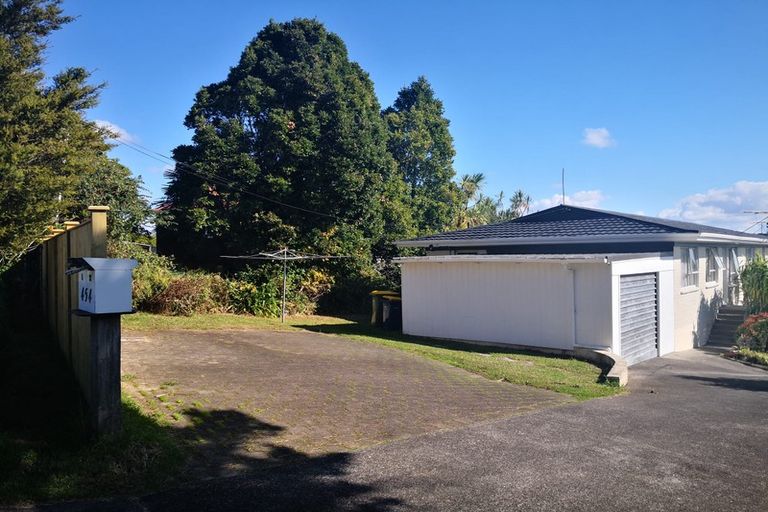 Photo of property in 1/454 East Coast Road, Windsor Park, Auckland, 0630