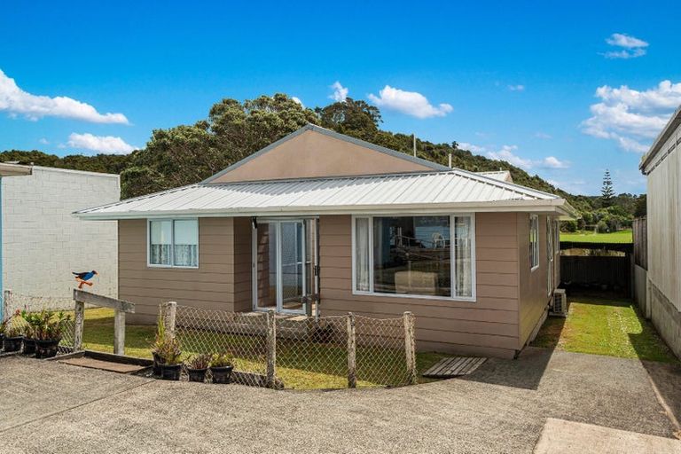 Photo of property in 1979 Ngunguru Road, Ngunguru, Whangarei, 0173