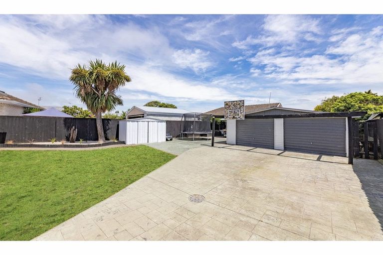 Photo of property in 45 Cottonwood Street, Parklands, Christchurch, 8083