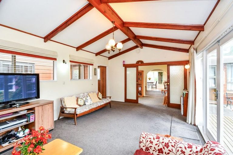 Photo of property in 49 Weymouth Road, Manurewa, Auckland, 2102