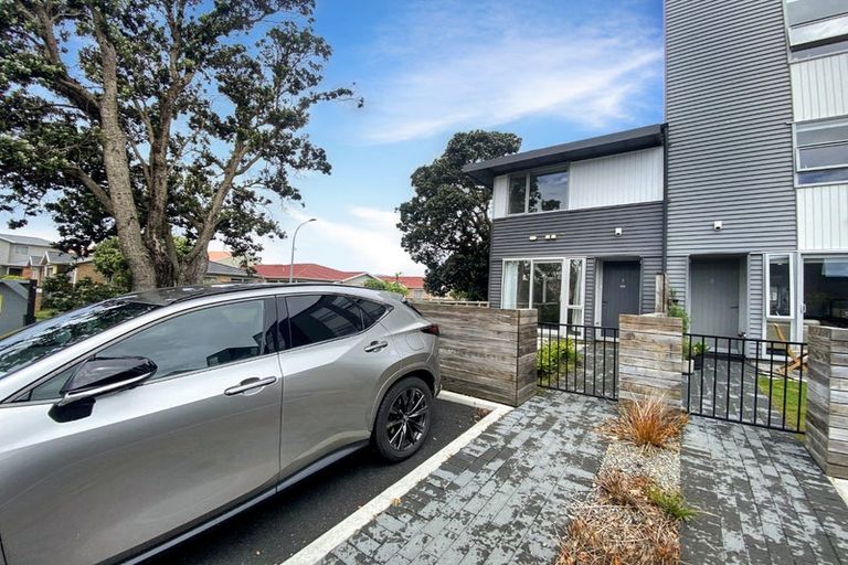 Photo of property in 1/36 Tacy Street, Kilbirnie, Wellington, 6022