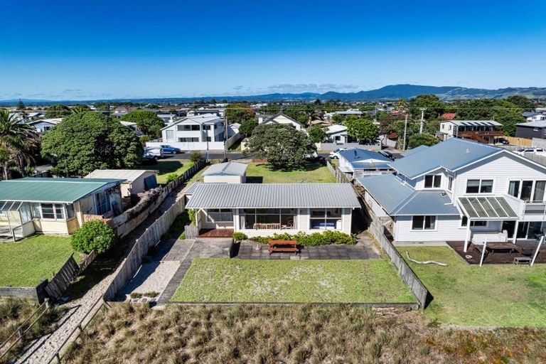 Photo of property in 91 Karewa Parade, Papamoa Beach, Papamoa, 3118