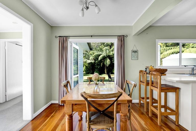 Photo of property in 40 Turakina Street, Merrilands, New Plymouth, 4312