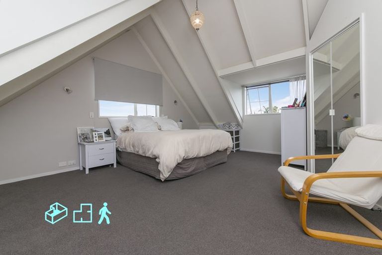 Photo of property in 11 Sunny Crescent, Huapai, Kumeu, 0810