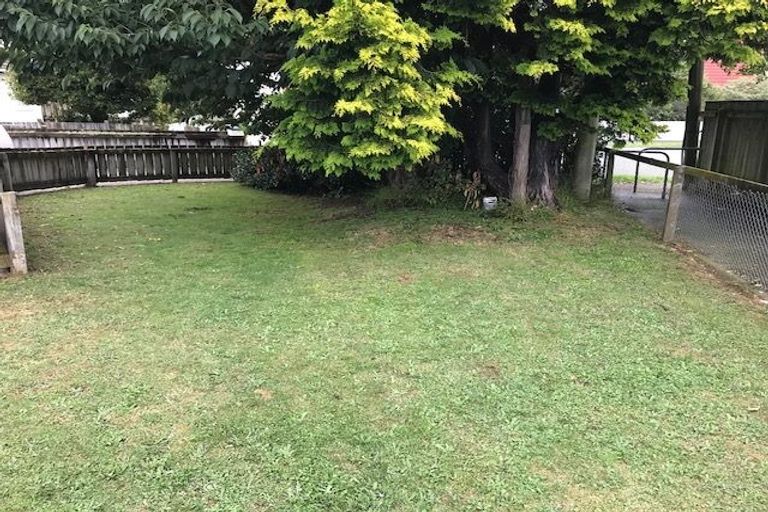 Photo of property in 11 Mcbain Grove, Avalon, Lower Hutt, 5011