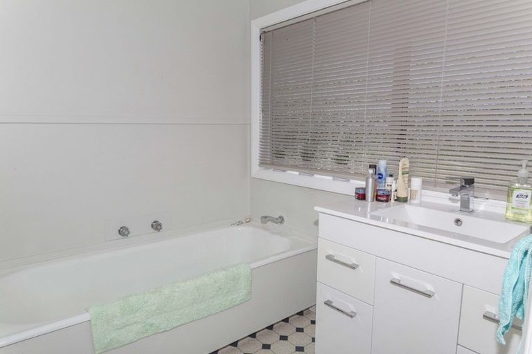 Photo of property in 37 Gordon Street, Dannevirke, 4930