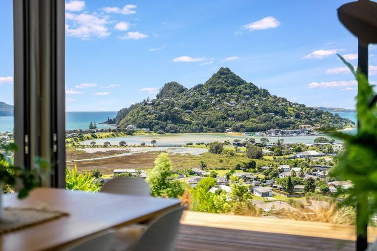 Photo of property in 7 Mason Rise, Tairua, 3508