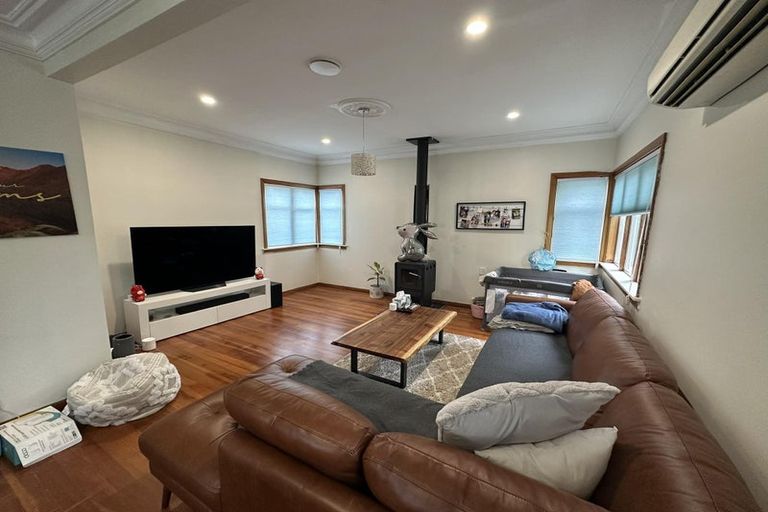 Photo of property in 3 Garden Road, Avalon, Lower Hutt, 5011