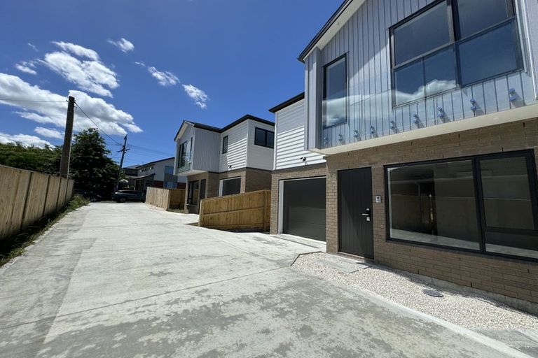 Photo of property in 22c Toru Street, Te Atatu Peninsula, Auckland, 0610