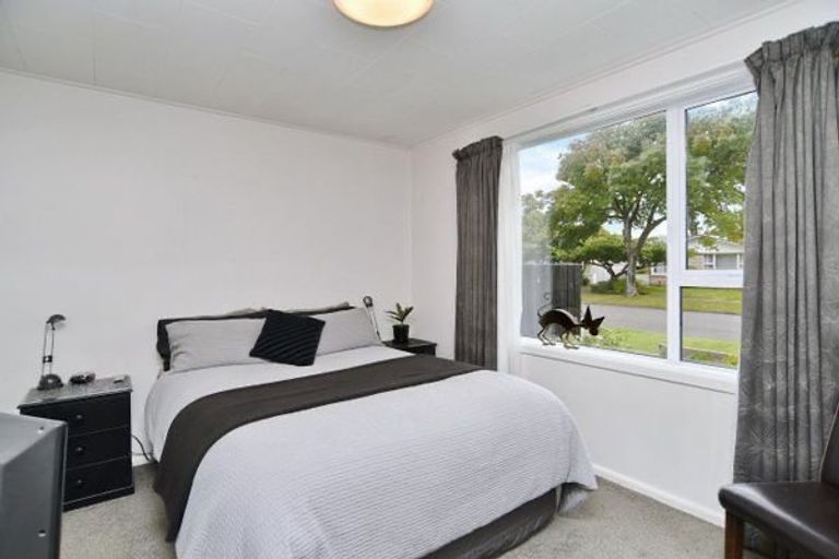 Photo of property in 43 Roberta Drive, Somerfield, Christchurch, 8024