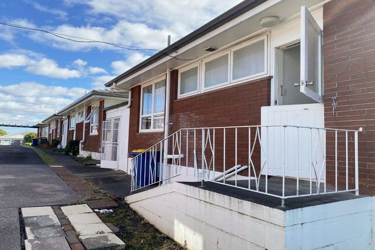 Photo of property in 4/126 Astley Avenue, New Lynn, Auckland, 0600