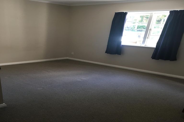 Photo of property in 25 Shortland Street, Regent, Whangarei, 0112