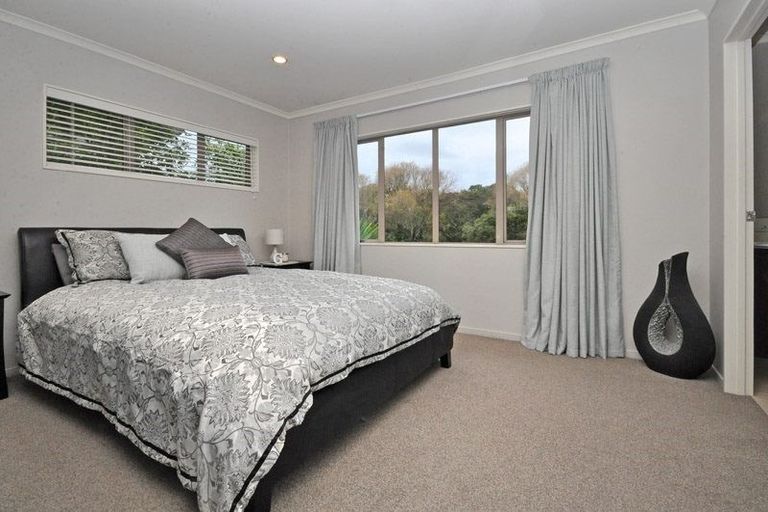 Photo of property in 107 Baverstock Road, Flat Bush, Auckland, 2016