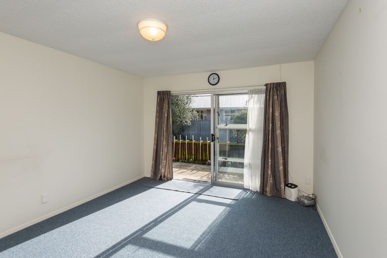 Photo of property in 3/19 Whitmore Street, Edgeware, Christchurch, 8013