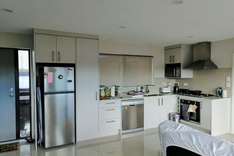 Photo of property in 33a Everglade Drive, Goodwood Heights, Auckland, 2105