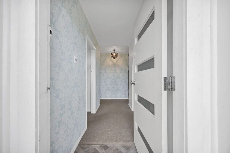 Photo of property in 279 South Road, Hawera, 4610