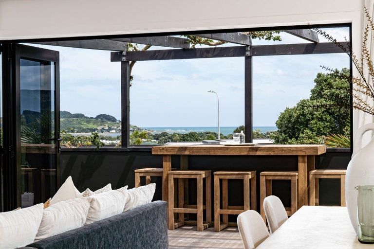 Photo of property in 10c Long Street, Raglan, 3225