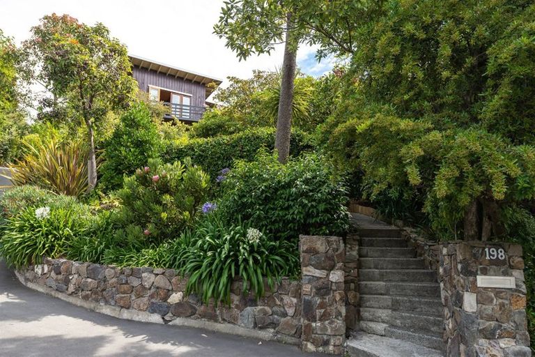 Photo of property in 198 Mount Pleasant Road, Mount Pleasant, Christchurch, 8081