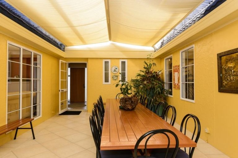 Photo of property in 42 Waikawa Road, Owaka, 9535