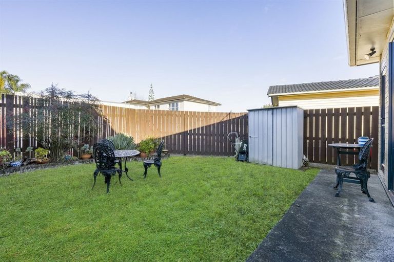 Photo of property in 37 Minaret Drive, Bucklands Beach, Auckland, 2014