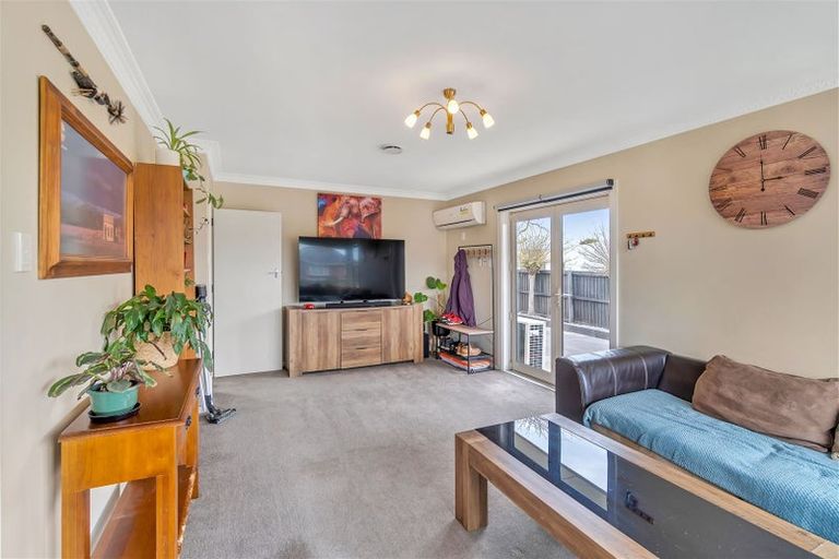 Photo of property in 38 Sandown Crescent, Aranui, Christchurch, 8061