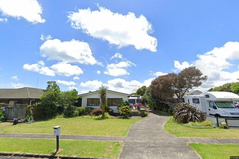 Photo of property in 41 Taihiki Road, Clarks Beach, 2122