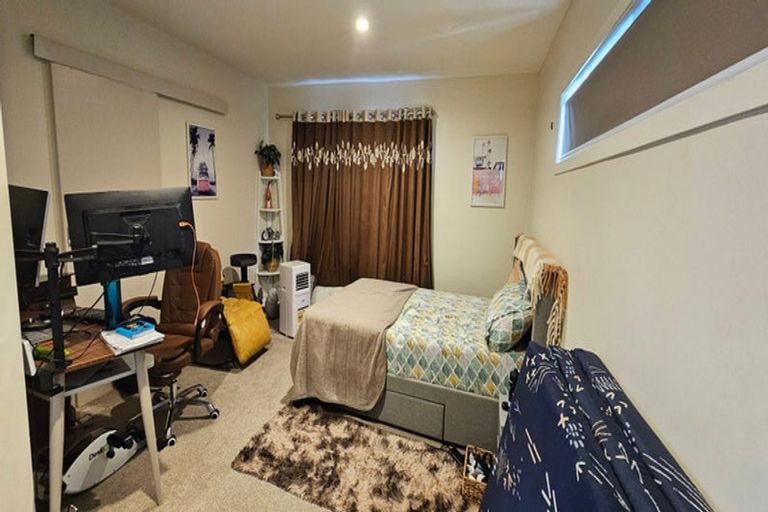 Photo of property in Krisley Court, 25/6 Ambrico Place, New Lynn, Auckland, 0600