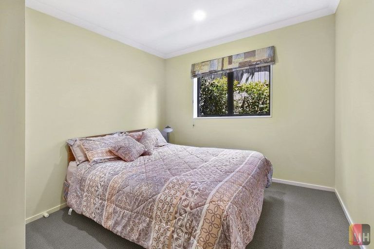 Photo of property in 11 Lamia Place, The Gardens, Auckland, 2105