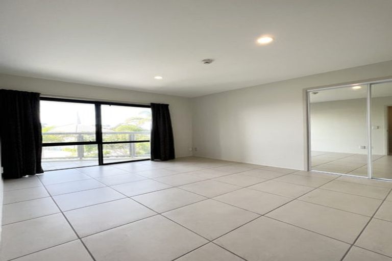 Photo of property in 26/4e Collins Street, Takapuna, Auckland, 0622
