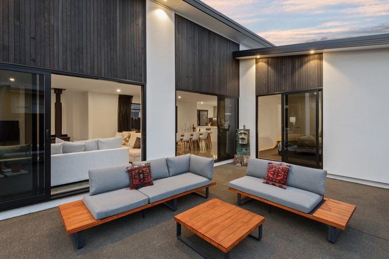 Photo of property in 111 Tomes Road, St Albans, Christchurch, 8052