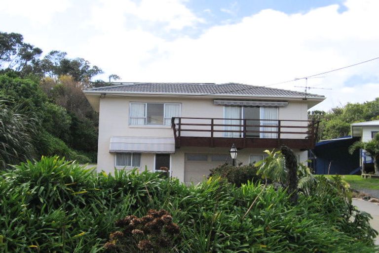 Photo of property in 3 Hillside Crescent, Leigh, 0985