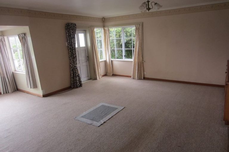 Photo of property in 62 Paremata Crescent, Paremata, Porirua, 5024