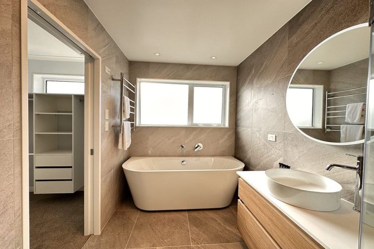 Photo of property in 123b Forrest Hill Road, Forrest Hill, Auckland, 0620